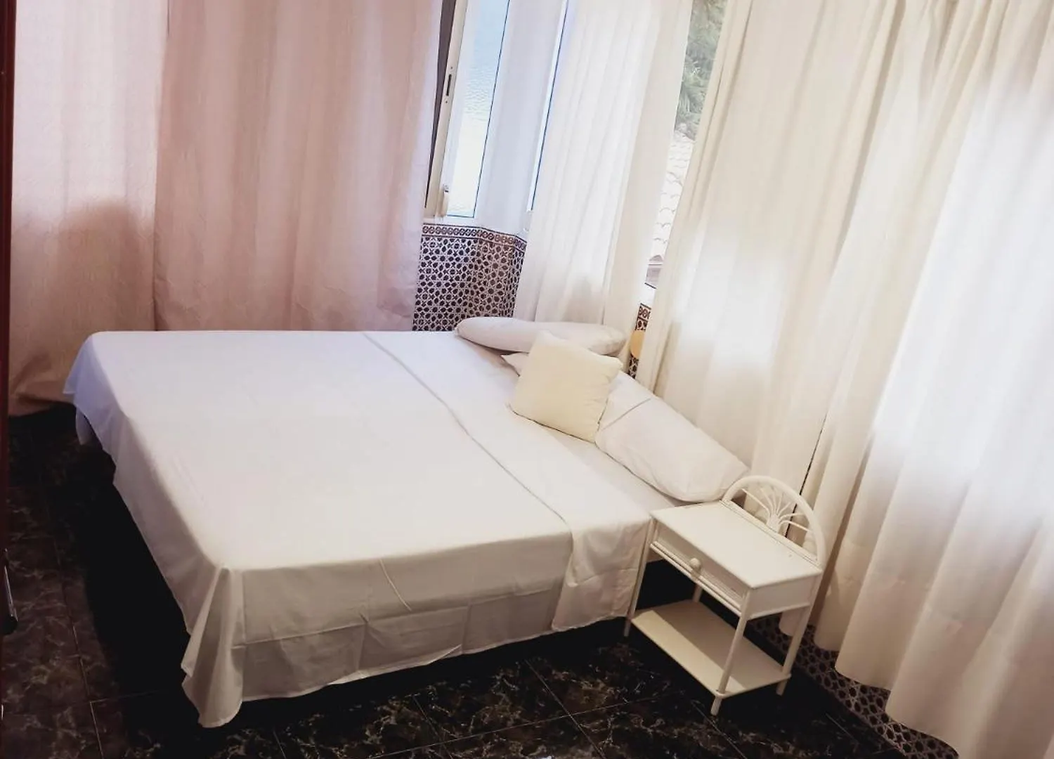 Lounge Estrella Apartman Benalmádena Homestay szállás